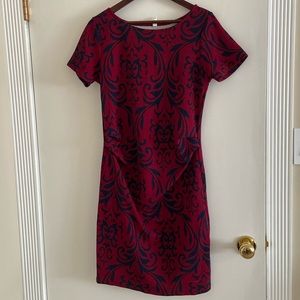 Maternity tshirt dress that wears great at the office.